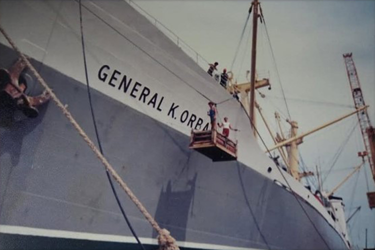 General Kazım Orbay gemisi ve General Zeki Doğan&nbsp;Gemisi